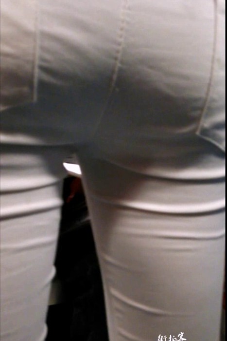 [街拍客视频]jx0492 性感迷人的白色紧身裤少妇