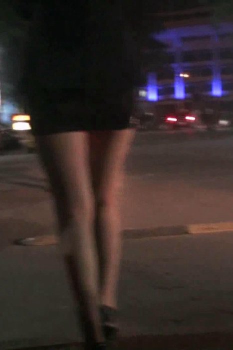 [街拍视频]00132夜幕下肉丝高跟美少妇