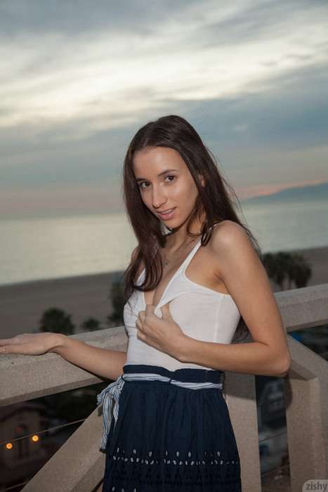 [zishy Girls写真]ID0469-belle-knox-pictures-in-la